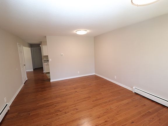 4th image of 1754 Hamline Ave N
