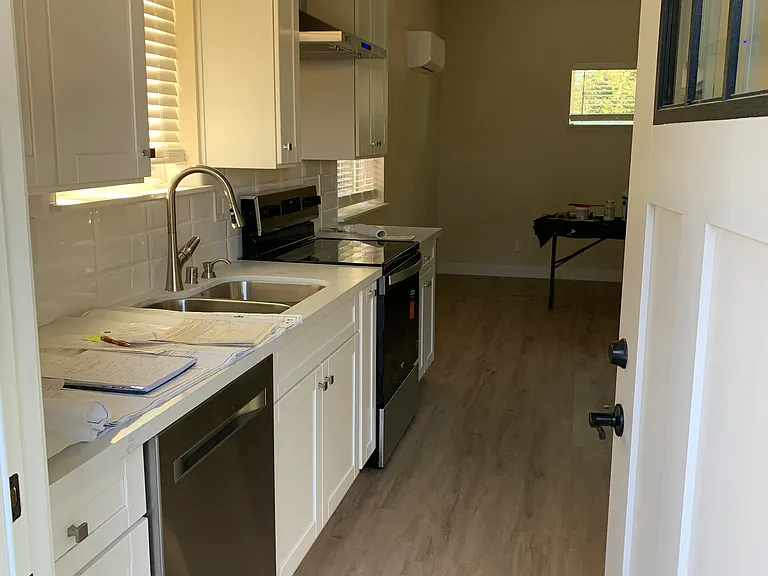 8735 Blythe Ave — Photo 4