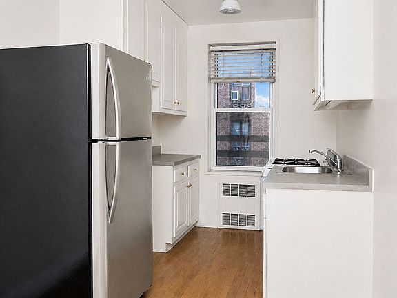 3rd image of 42-40 Bowne St #4D