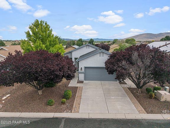 3rd image of 6939 E Yellowglen Dr
