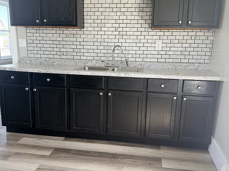 822 E River Dr #2 — Photo 13