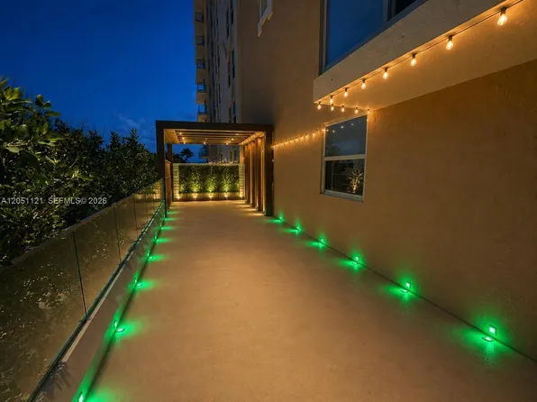 1912 S Ocean Dr APT 2C, Hallandale, FL 33009