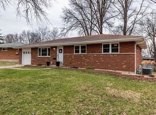 2241 Rainbow Dr, Saint Louis, MO 63125