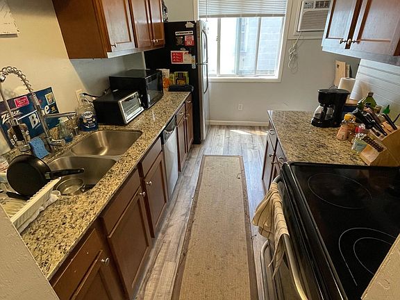 2nd image of 1220 Selby Ave APT 202