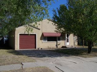 617 S Ash St, Perryton, TX 79070