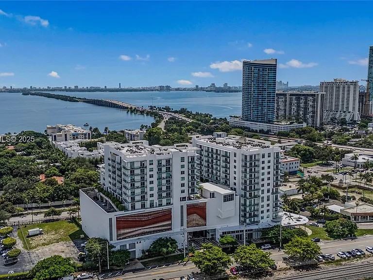 3900 Biscayne Blvd #S-904 — Photo 7