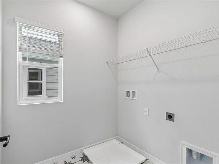4357 Roush — Photo 22