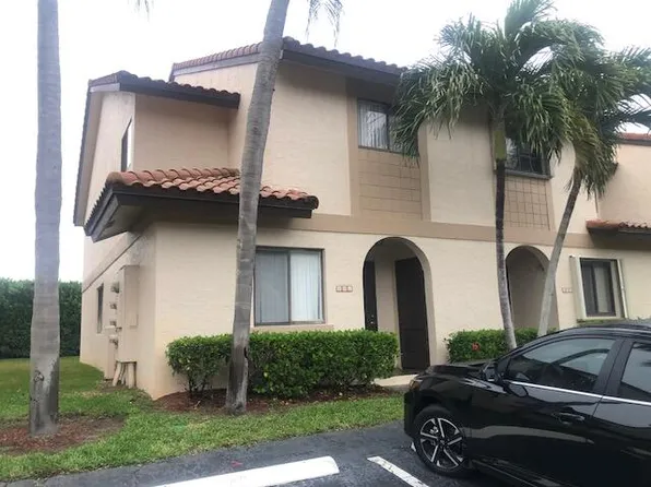22065 Las Brisas Circle #401, Boca Raton, FL 33433
