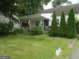 490 N Church St, Moorestown, NJ 08057
