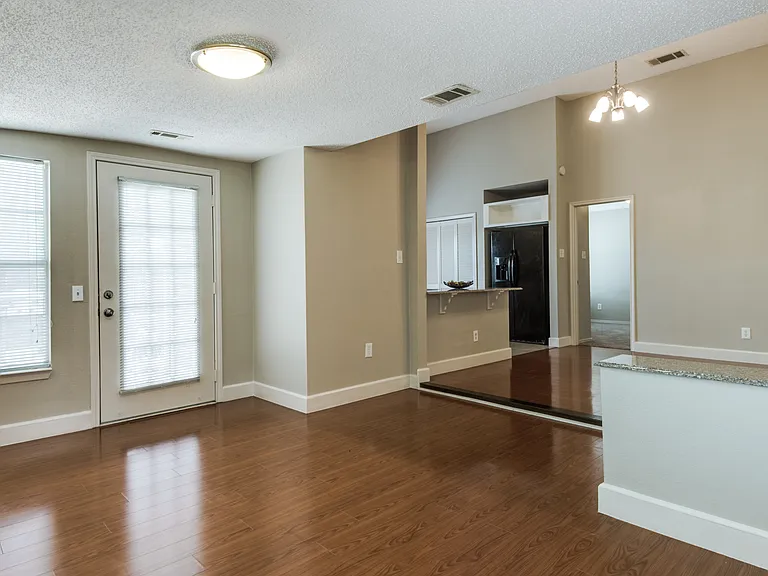 1461 Javelin Way — Photo 6