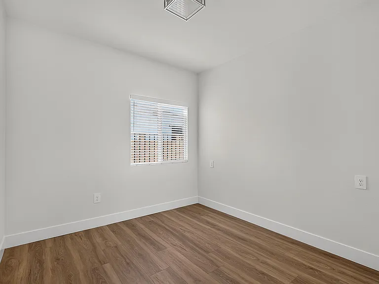 631 Hibiscus Dr #1 — Photo 3