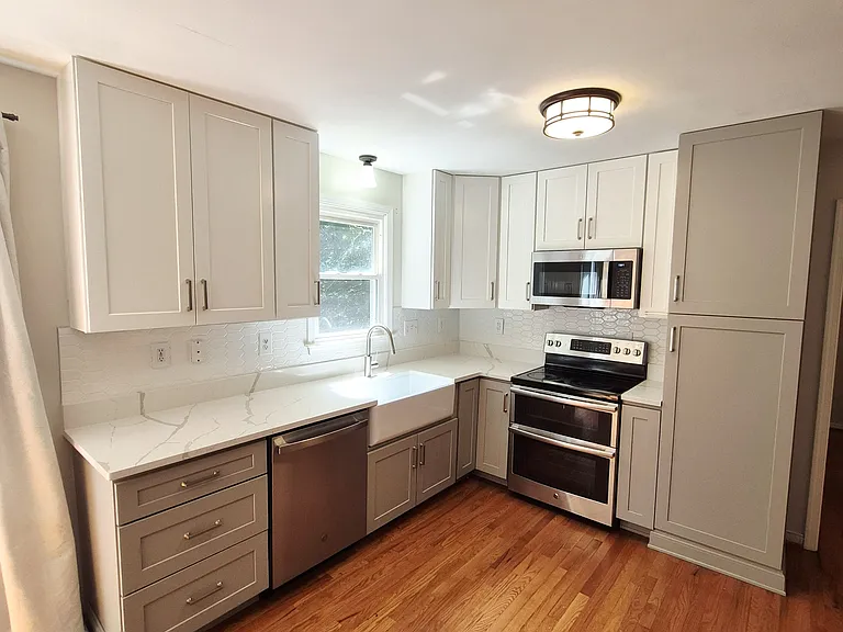9019 Double Tree Ln — Photo 23