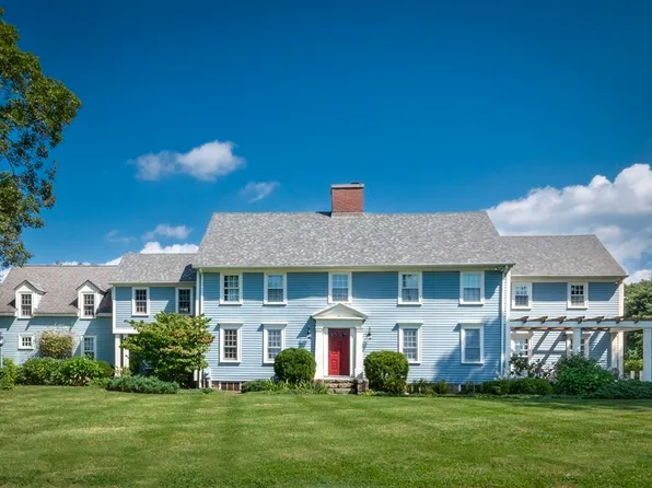 8 Gail Ave, South Hamilton, MA 01982