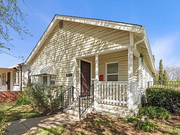 2621 59th St, Sacramento, CA 95817 | Zillow