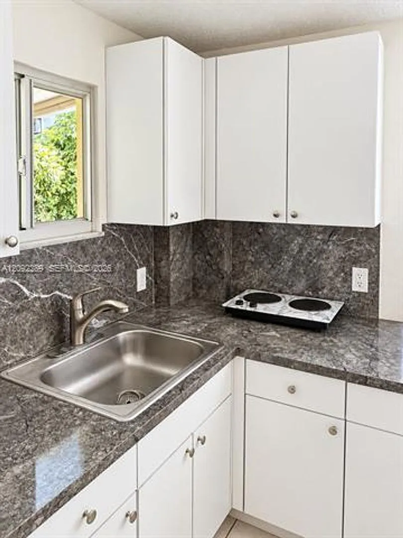 3229 NW 34th St # 3229, Miami, FL 33142 — Photo 1