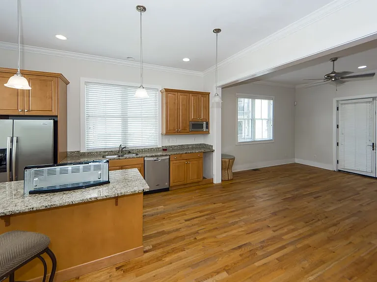 45 Morris St #A — Photo 8