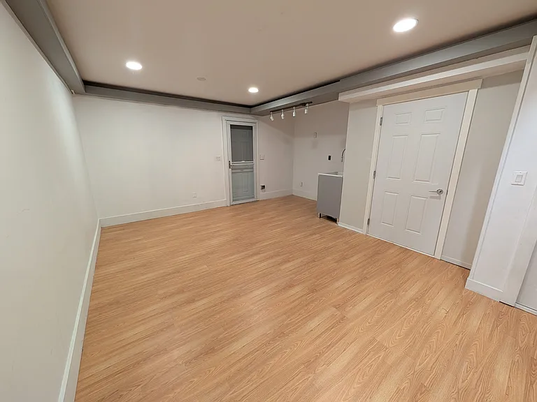 1295 Soball St #40 — Photo 6