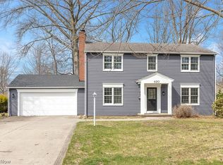 620 Lindford Dr, Bay Village, OH 44140