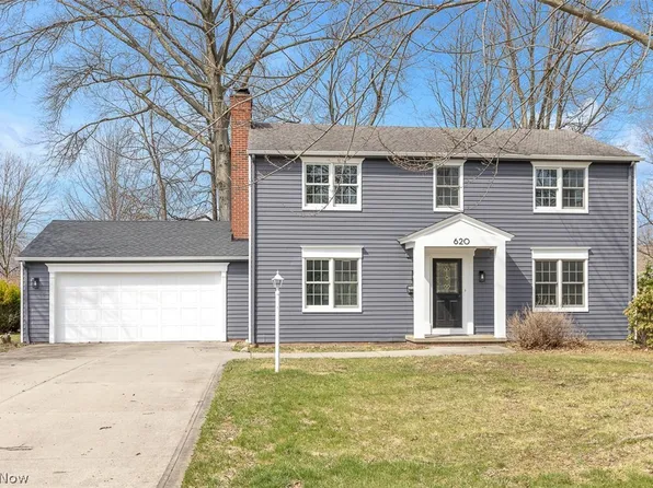 620 Lindford Dr, Bay Village, OH 44140
