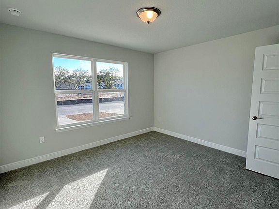 4th image of 8014 Westpointe Ln #20A