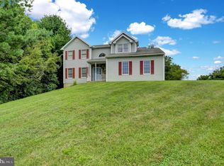 4229 Hill Terrace Dr, Sinking Spring, PA 19608