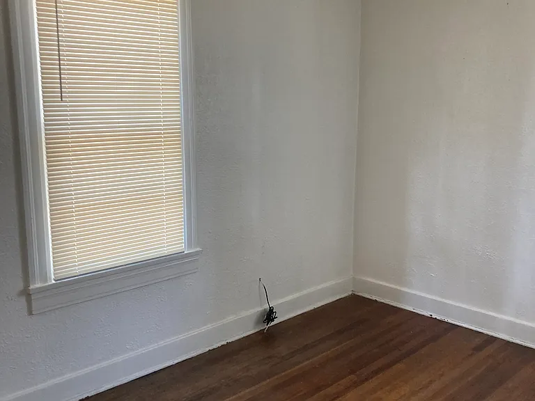 2680 North Blvd #1-4 — Photo 5