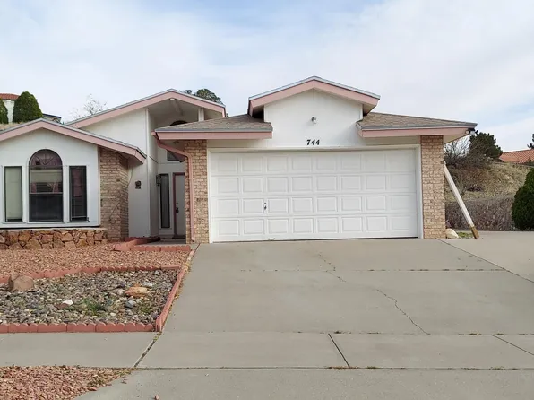 744 Bluff Canyon Cir, El Paso, TX 79912