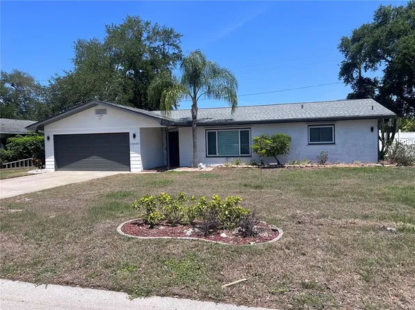 13607 101st Ter, Seminole, FL 33776