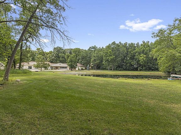 4th image of 903 W Hazel Ridge ROAD