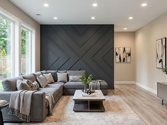 5th image of 863 Park Rd