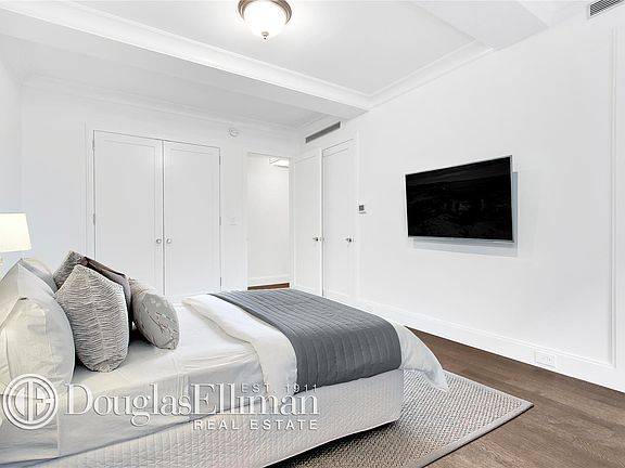 5th image of 245 W 104th St APT 4D