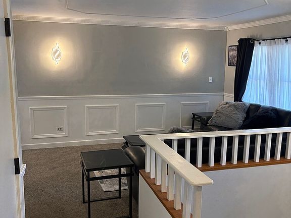 4th image of 2422 222nd St
