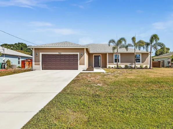762 SE Atlantus Avenue, Port St Lucie, FL 34953