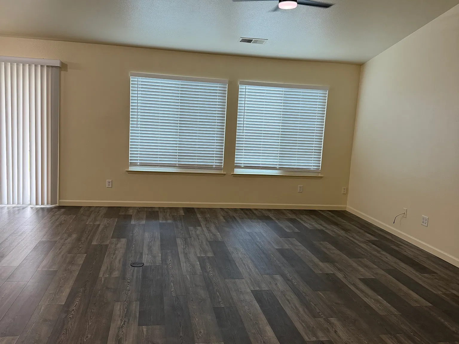 3 bed, 1705 sqft, $2,500 — Photo 3