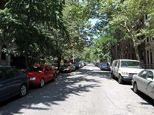 Rented by Douglas Elliman | media 16