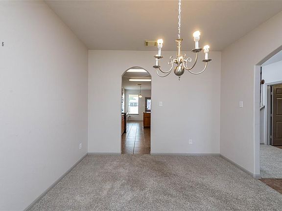 5th image of 5906 Coyote Echo Dr