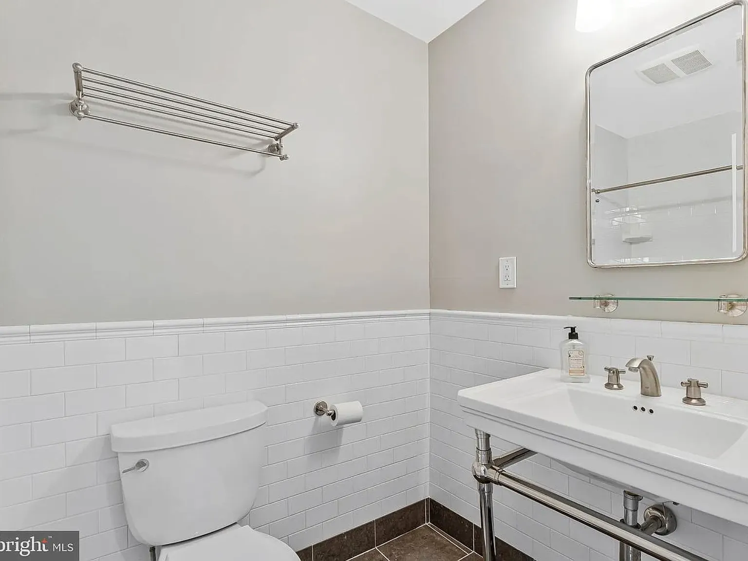 2 bed, 991 sqft, $2,224 — Photo 4