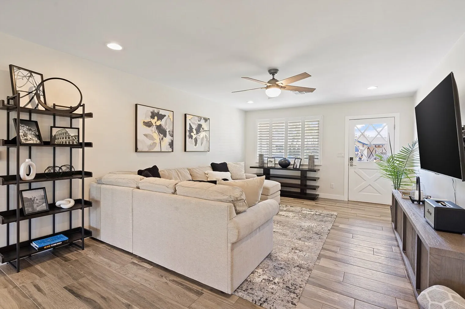4 bed, 3.0 bath, $10,836 — Photo 3