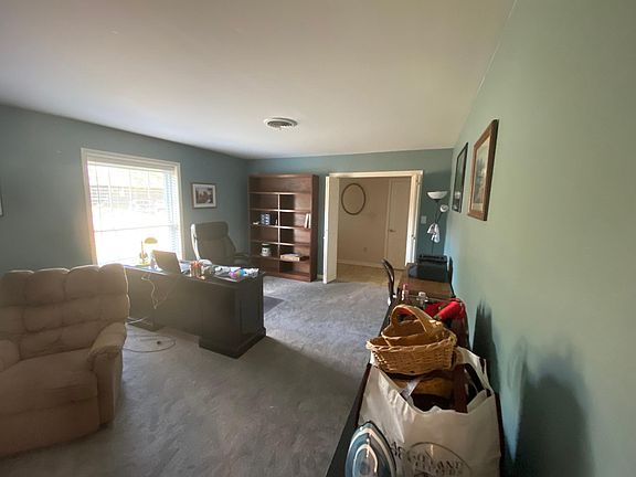 3rd image of 2200 Sharon Dr
