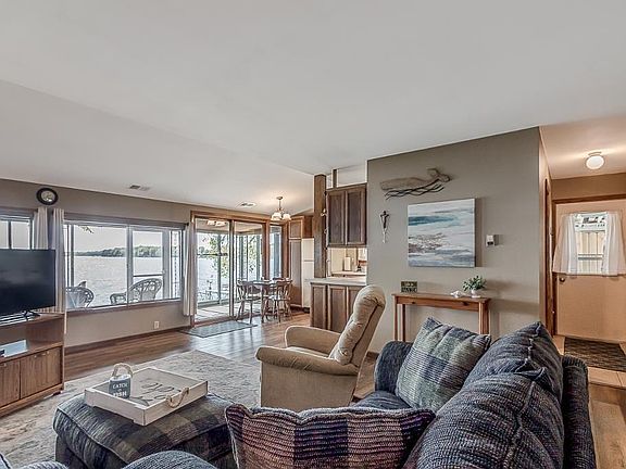 4th image of 24925 French Dr