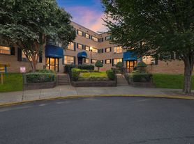 Huntwood Courts