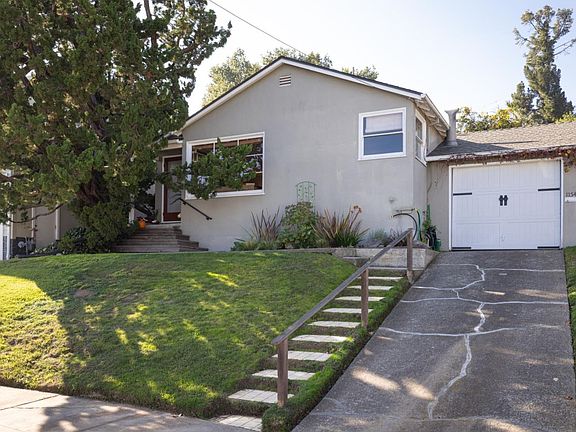 2nd image of 1154 Villa Ave