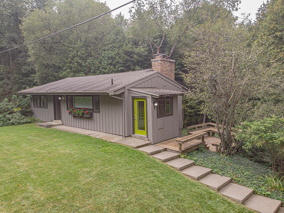 1st image of 77 Honey Creek Ave SE