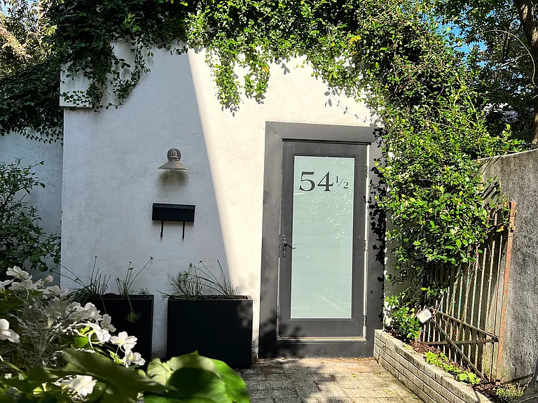 54 Parkwood Ave #1/2 — Photo 23