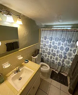 1239 NW 9th Ave — Photo 10