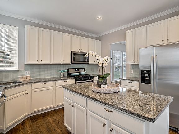 3rd image of 10025 Naughton Ct