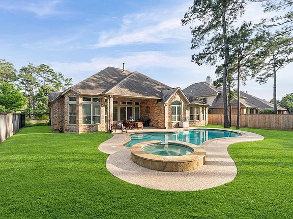 5th image of 70 Valera Ridge Dr
