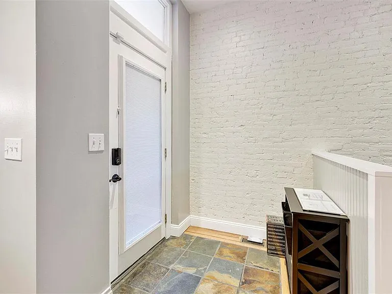 1714 S Tucker Blvd #A — Photo 7