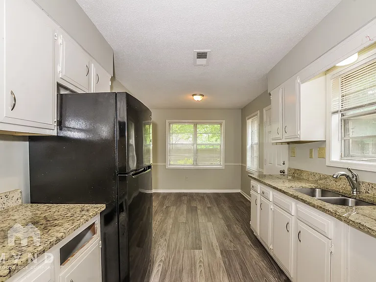 3306 Foggy Ridge Cv — Photo 11