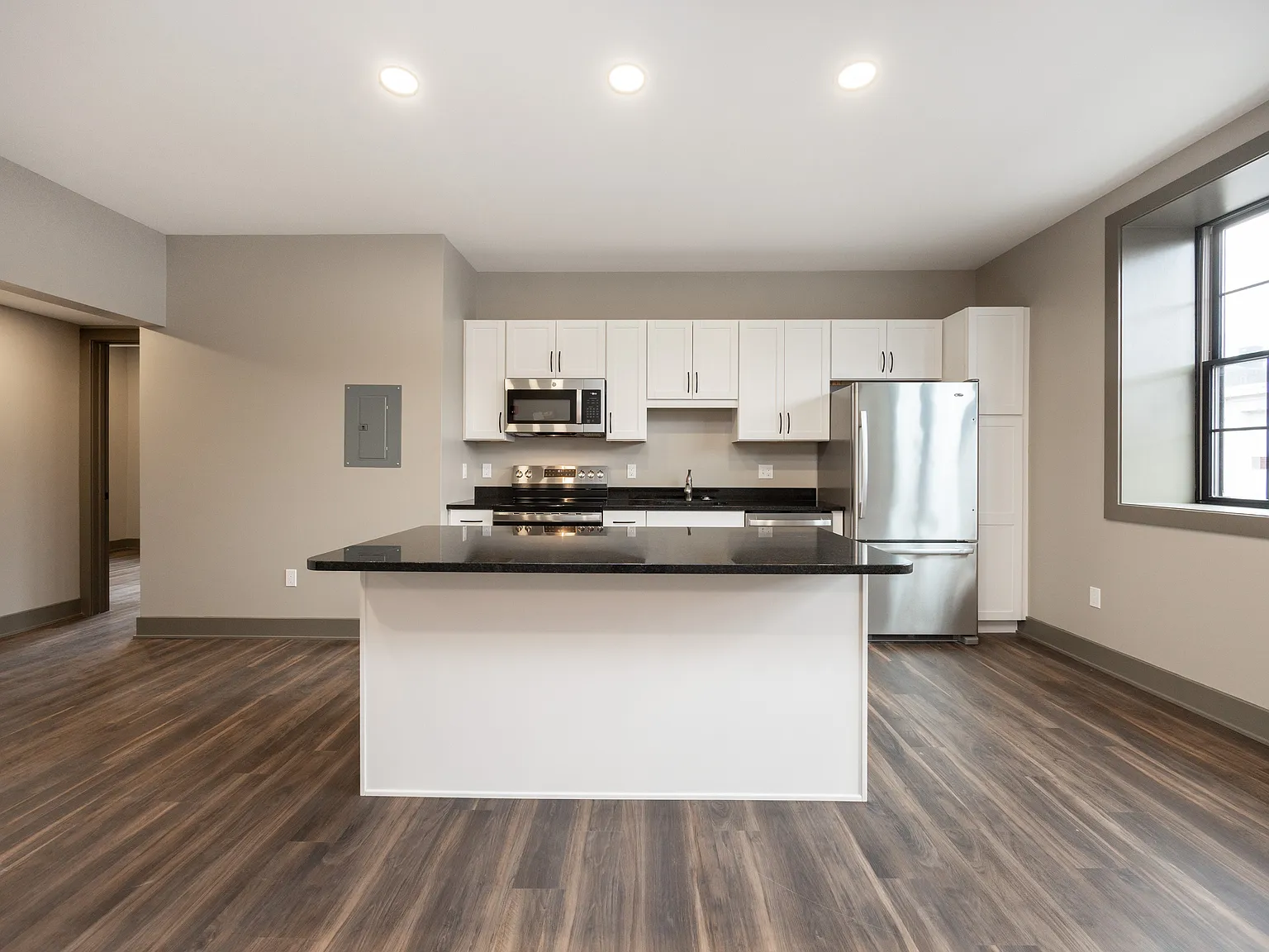 1 bed, $1,675 — Photo 4
